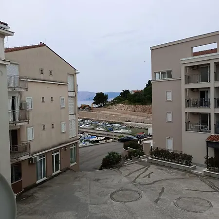 Ines Apartman Novi Vinodolski